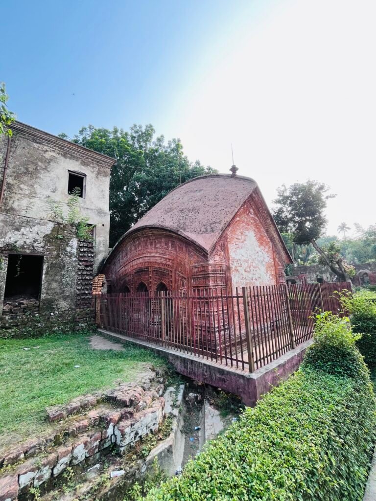 Hemanta Kumari Devi: One Forgotten Queen 4 Choto Ahnik Mandir